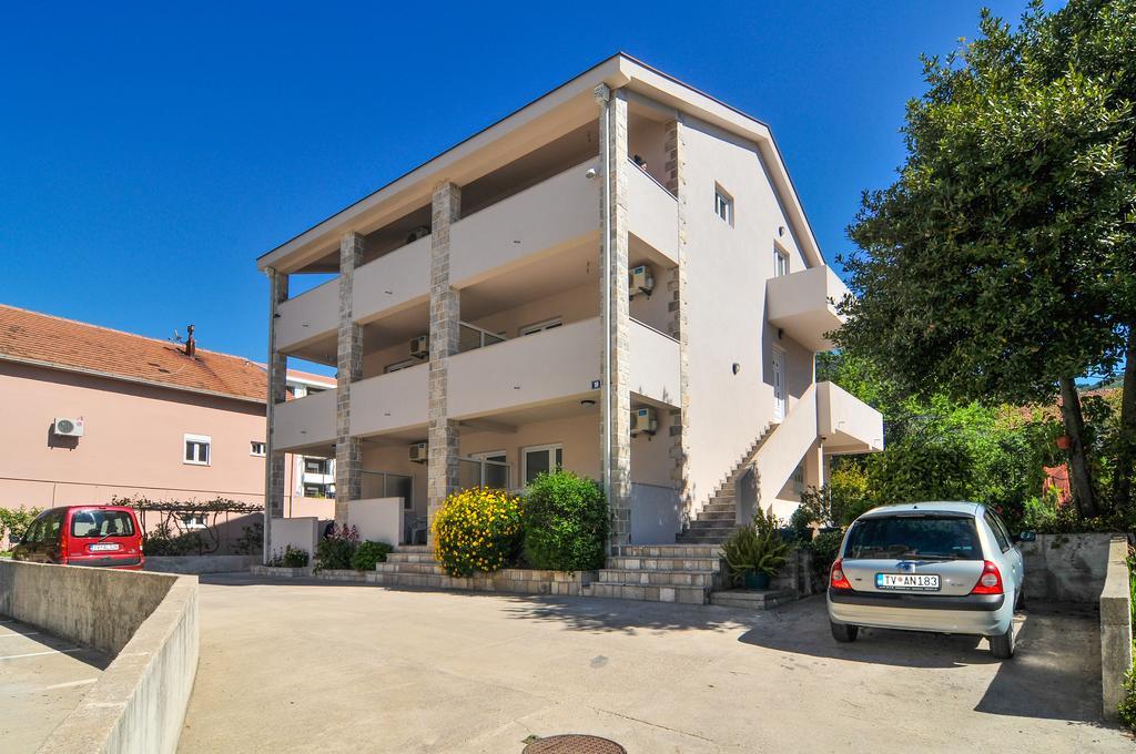 Apartments Samardzic Tivat Kültér fotó
